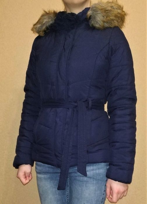 Теплая куртка "gloria jeans" на подростка 12-14 лет. рост 152 -164