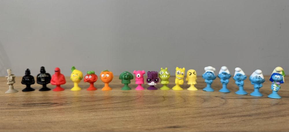 Figurki  Stikeez