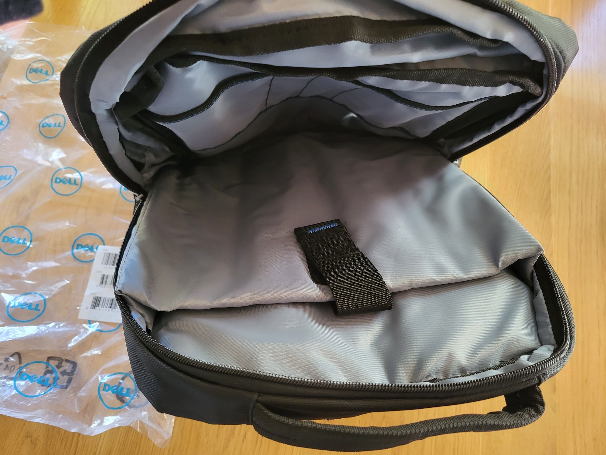 Nowy plecak do laptopów.  Dell Essential 15,6" i innych