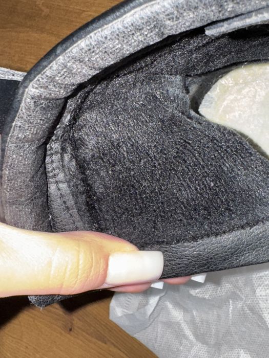 Ботинки жіночі чорні