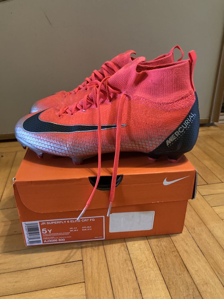 korki NIKE 37,5 lanki superfly