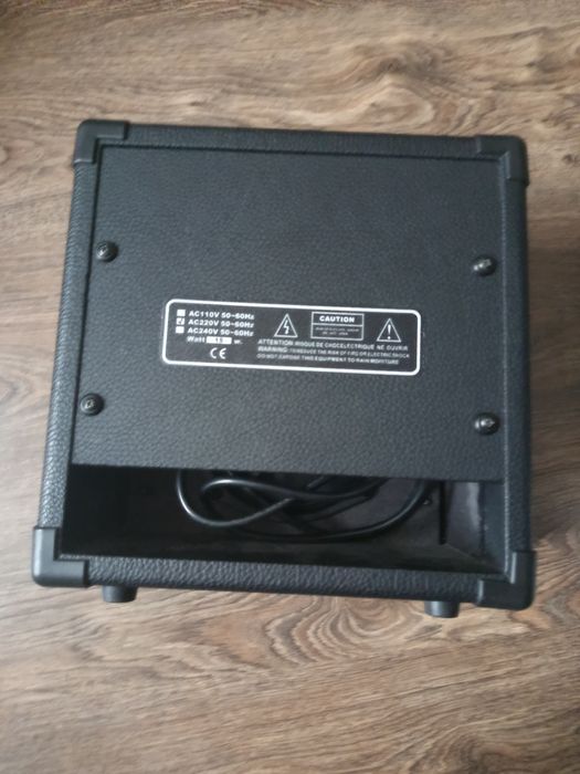 Комбик для электрогитары