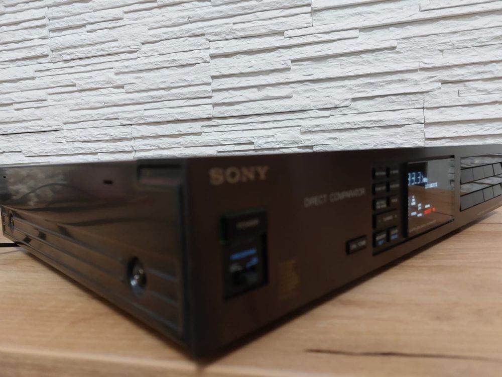 Tuner radiowo cyfrowy Sony ST-S555S