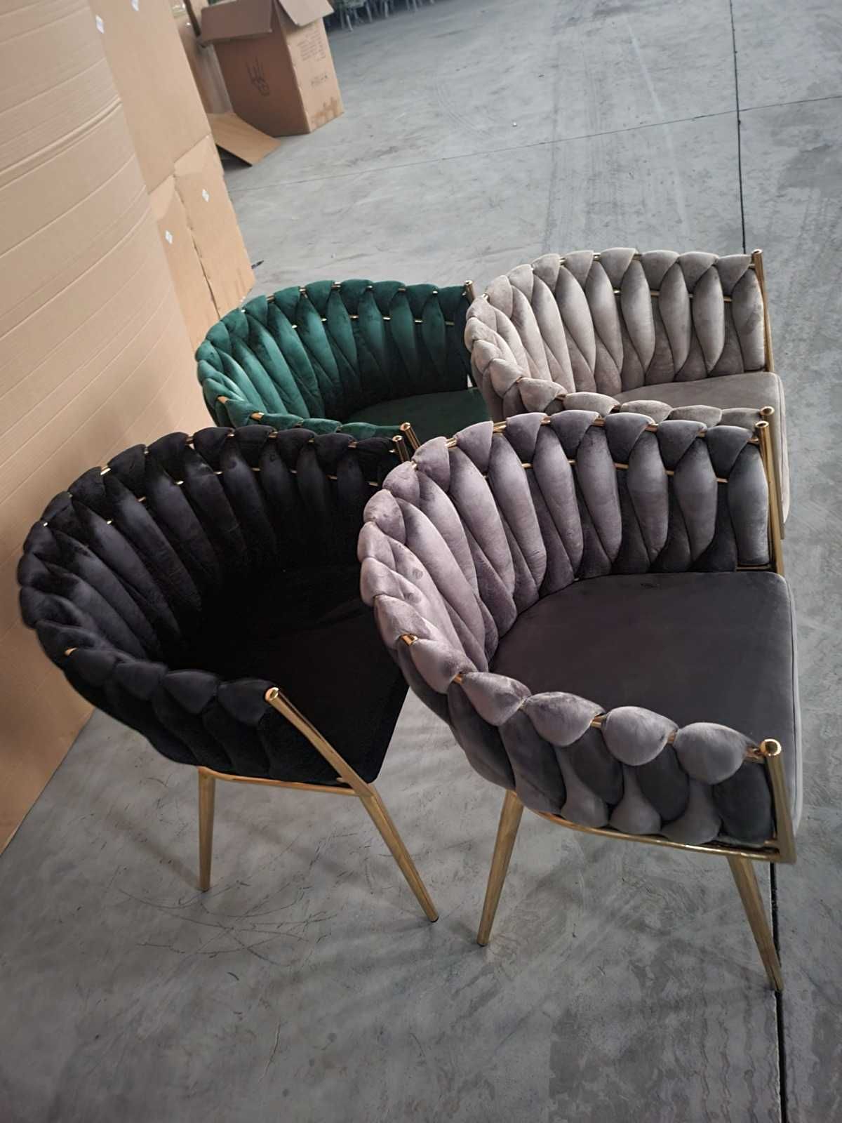 Krzesło fotelowe czarne GLAMOUR