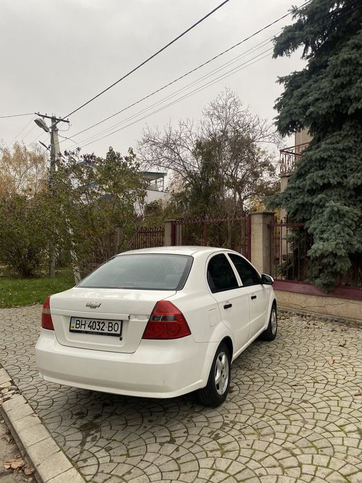 Chevrolet aveo 2008 год