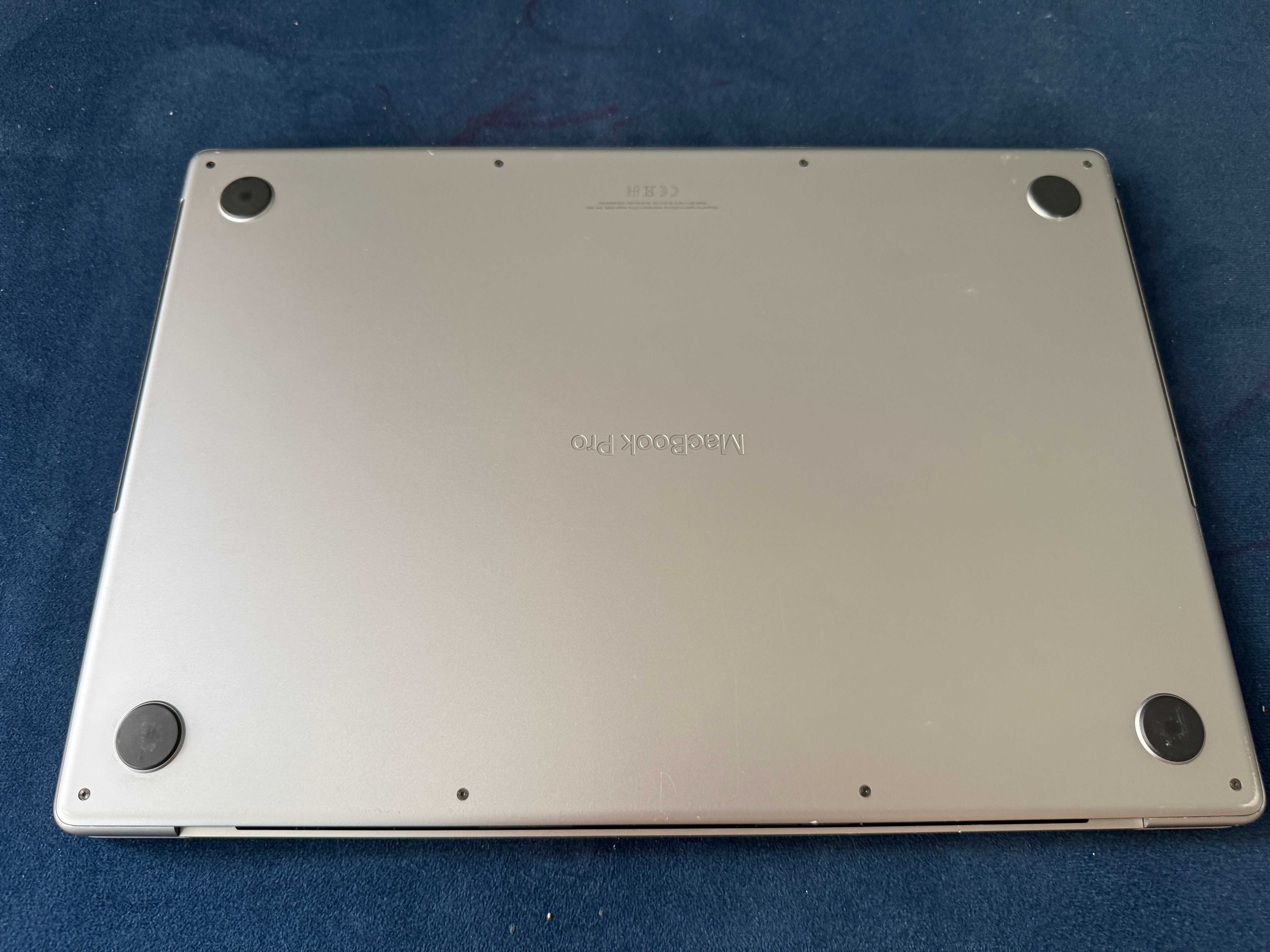 MacBook Pro 16” 2019 i9 32GB RAM