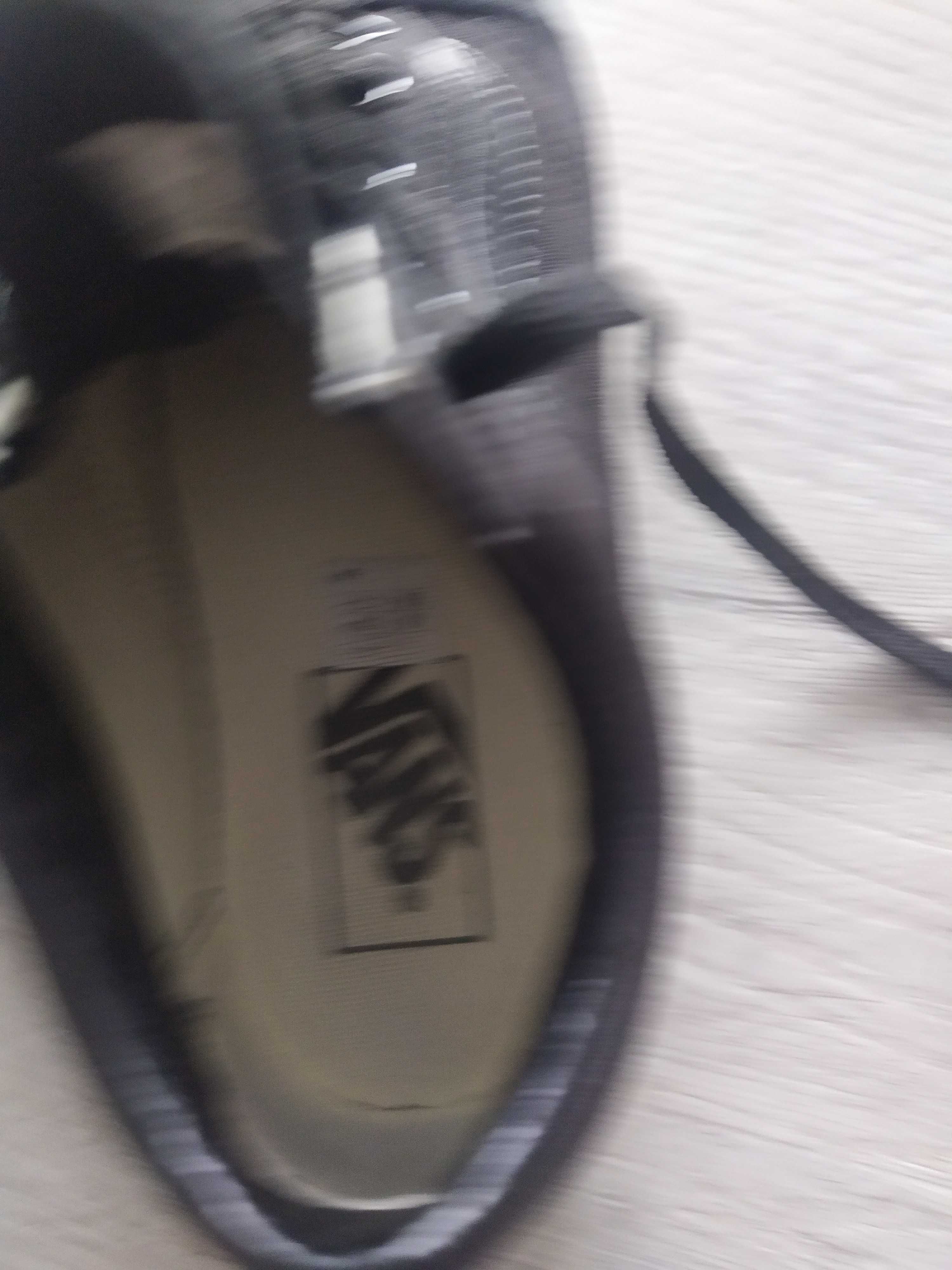 Czarne trampki Vans 38