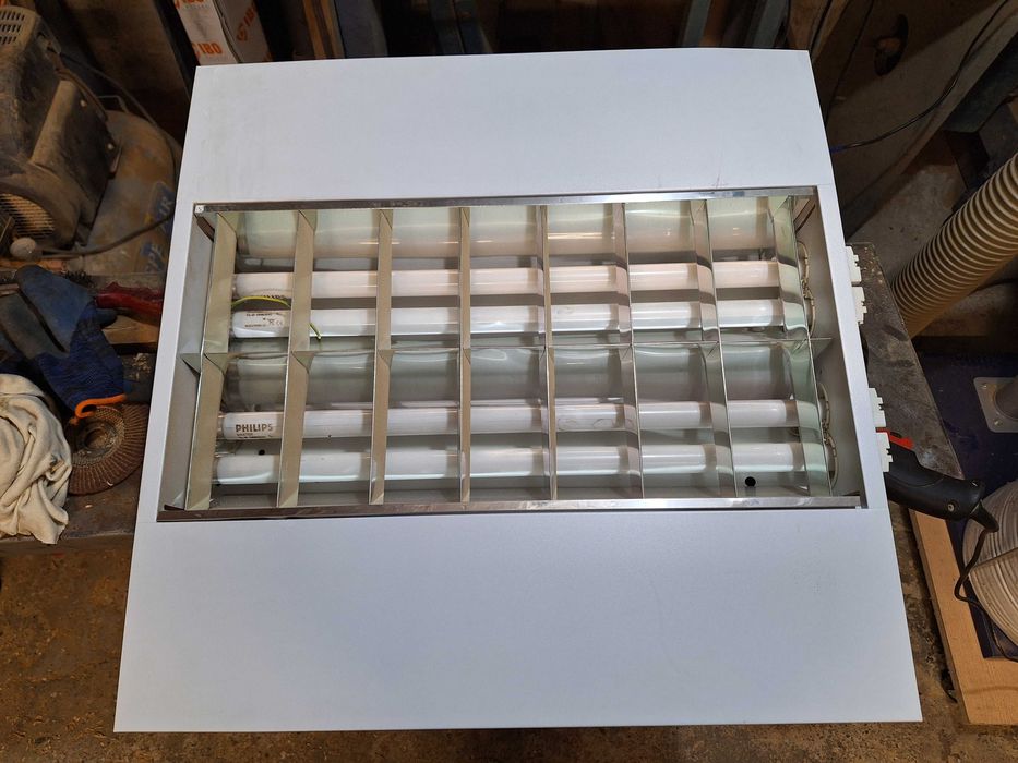 lampa biurowa sufitowa 60x60
