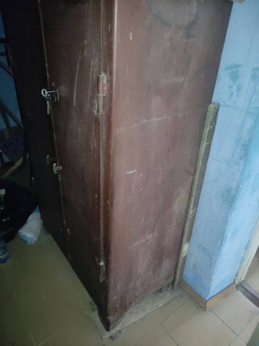 Сейф великий металевий  160*100*50