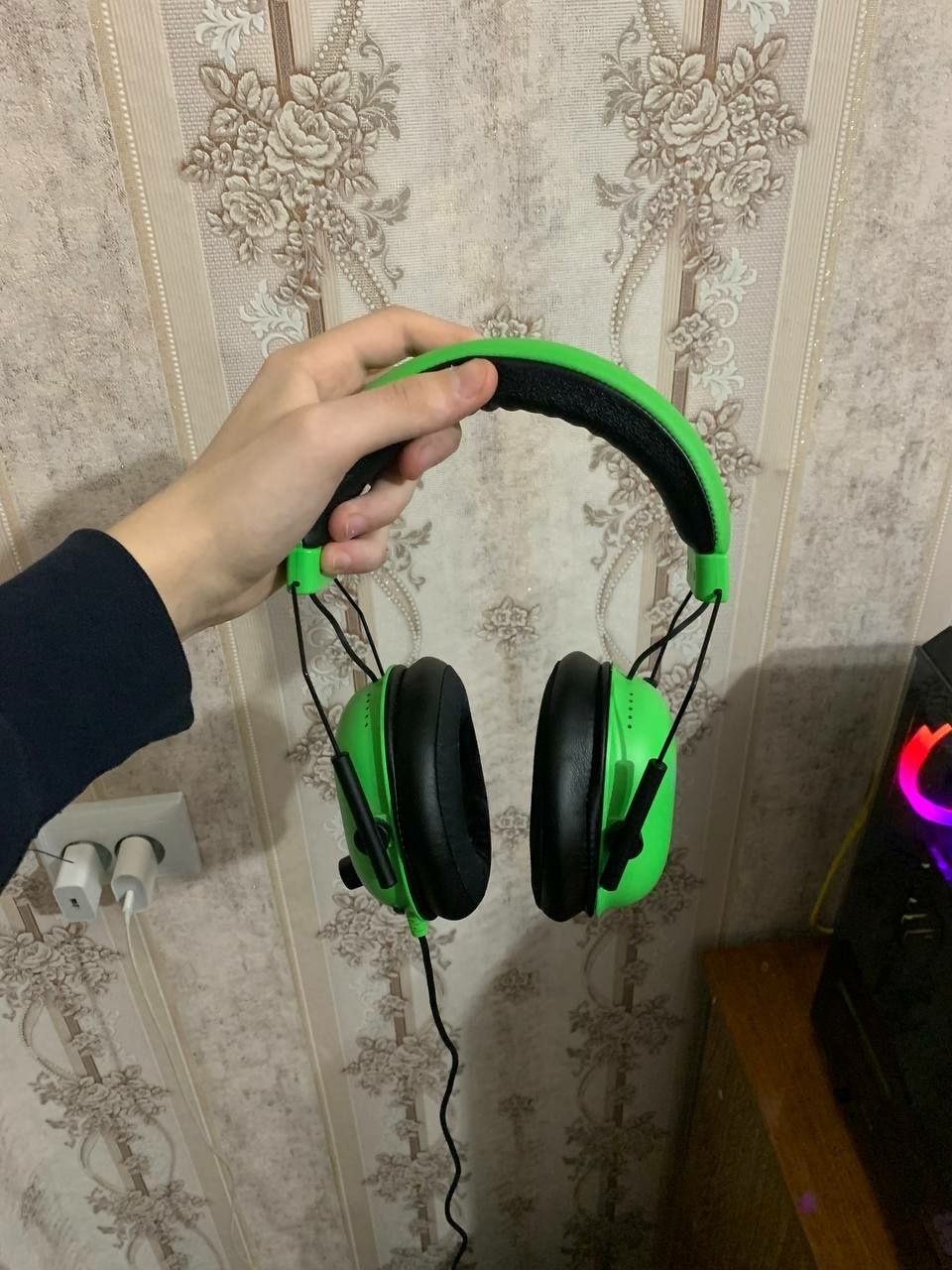 Наушники Razer Black shark v2