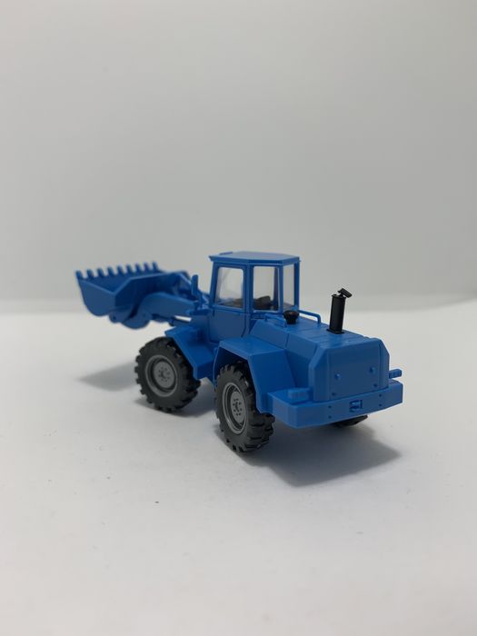 Pá carregadora Liebherr  da Wiking escala H0 1/87