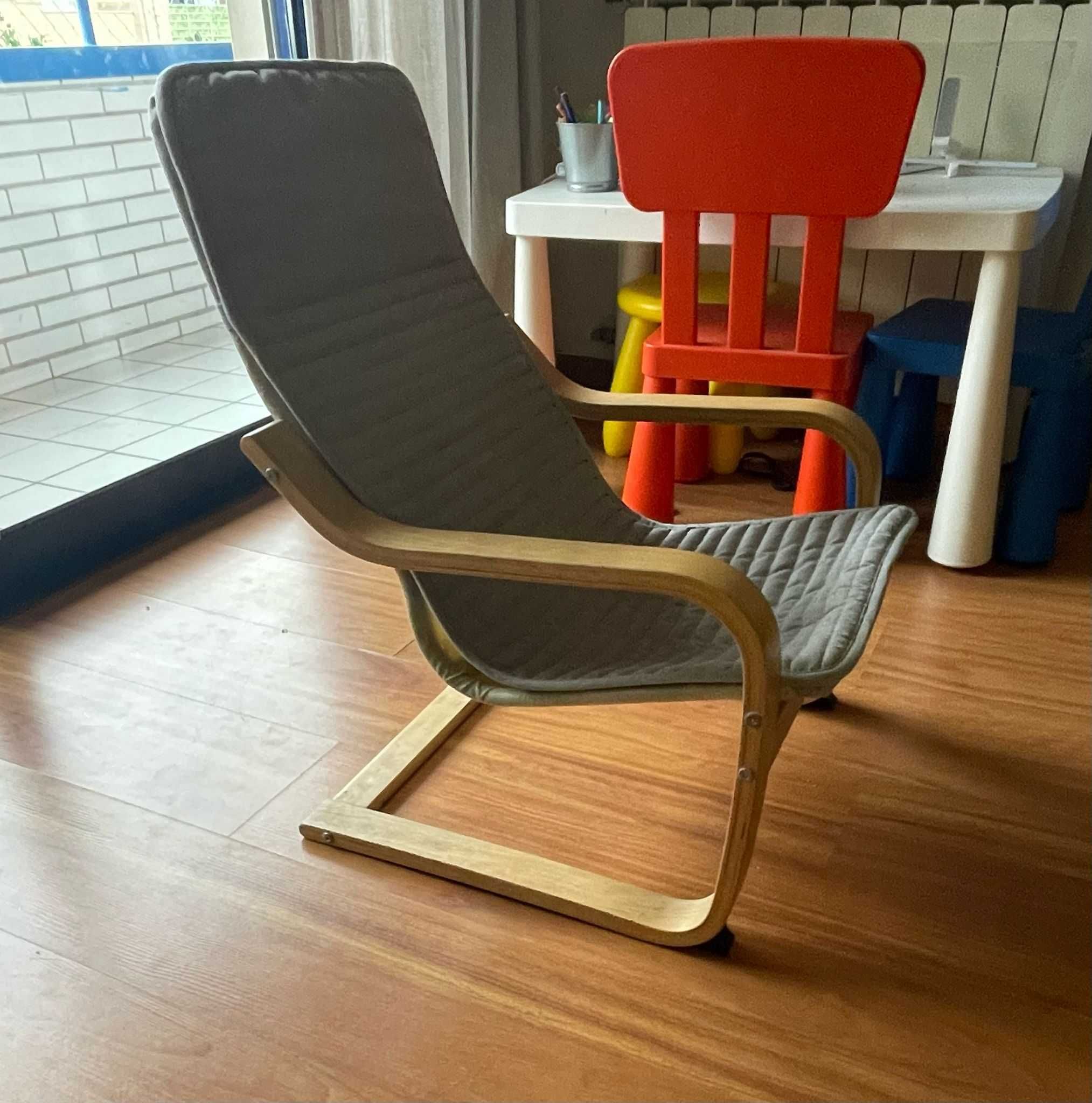 Poltrona de criança IKEA POÄNG, ótimo estado!