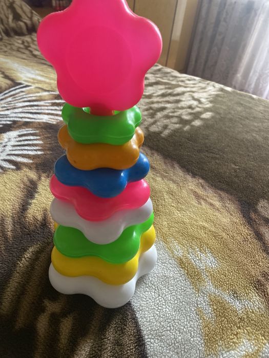 Іграшка « неваляшка». Пірамідка