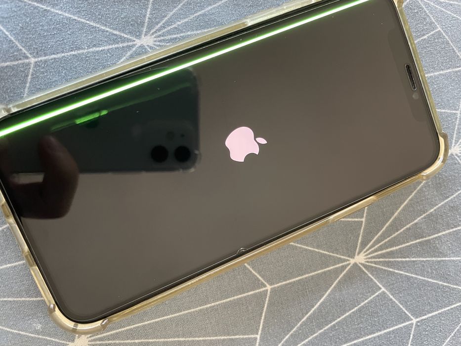 iPhone X bem estimado