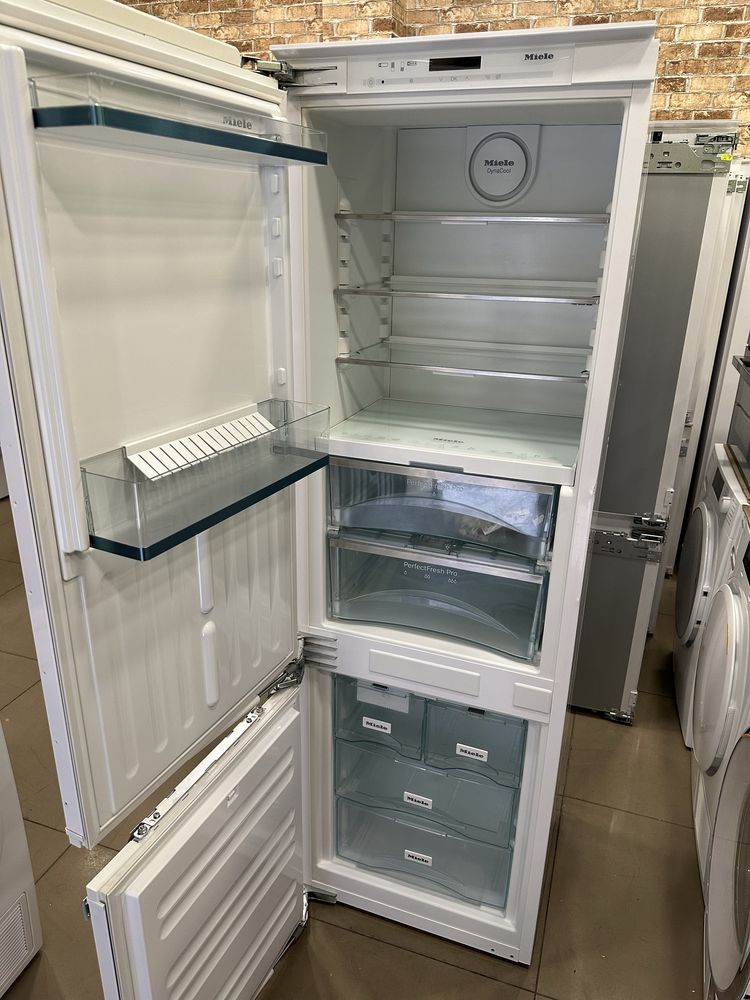 Холодильник Miele KFN 37692 ide(Німеччина) Nofrost. Біофреш.Лед світло