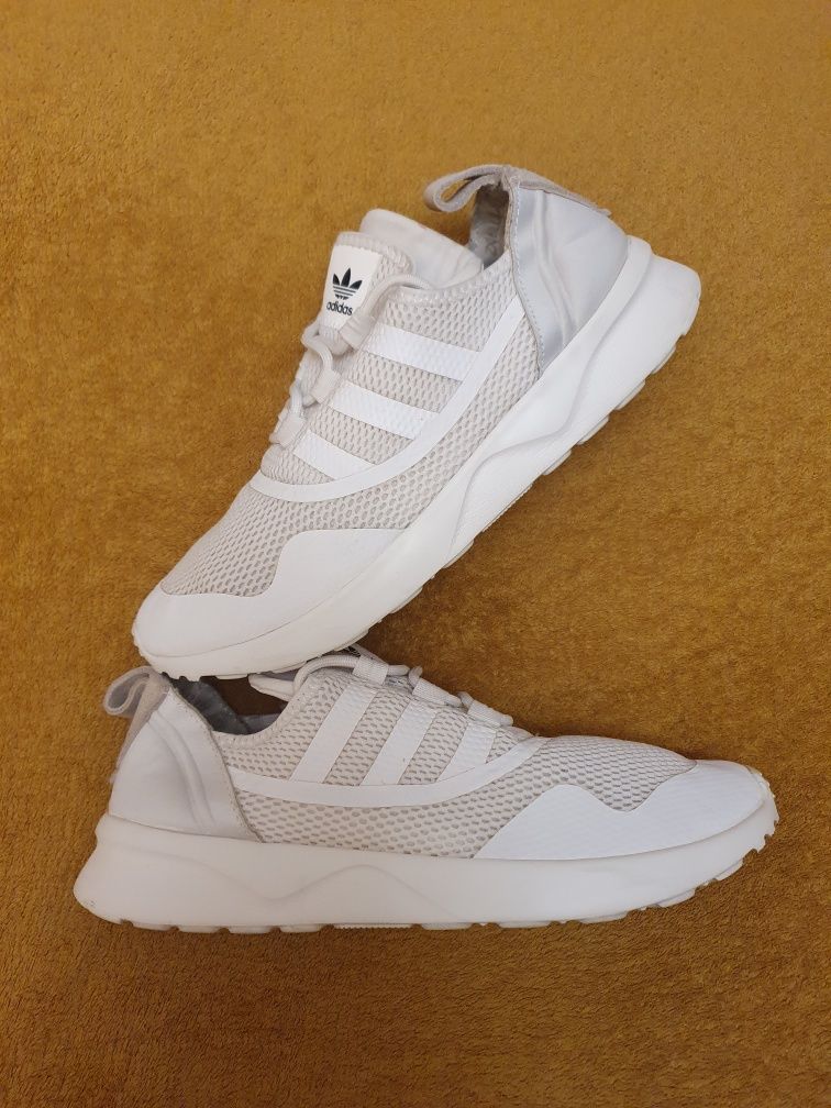 Кроссовки Adidas p. 38,5 стелька 24 см
