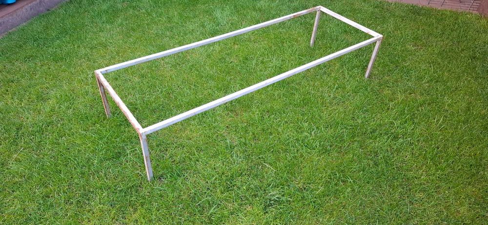 Nogi do stołu metalowe