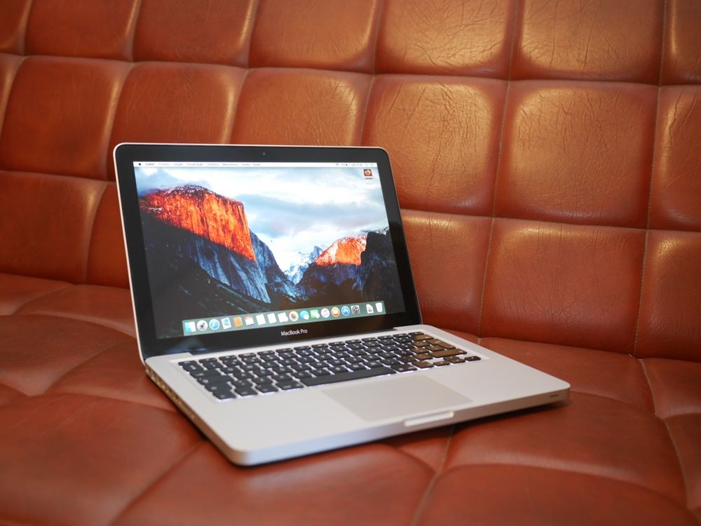 Macbook Pro 13" 2010 8gb RAM SSD 120gb