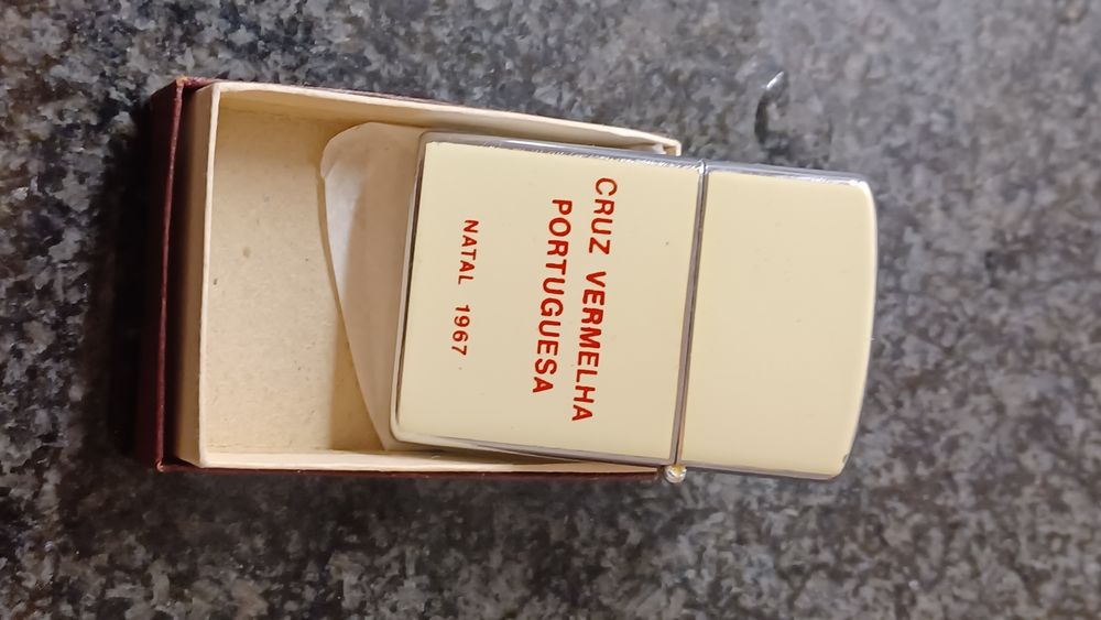 Isqueiro Penguin 1967 - Cruz Vermelha