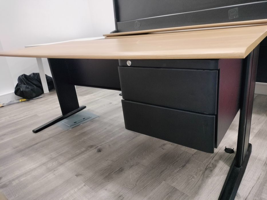 Secretária escritório