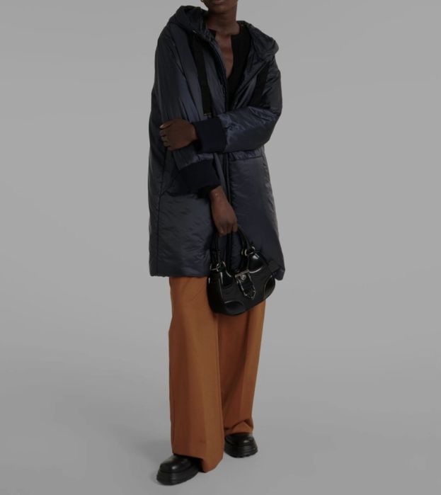 Куртка жіноча Max Mara чорна L/XL