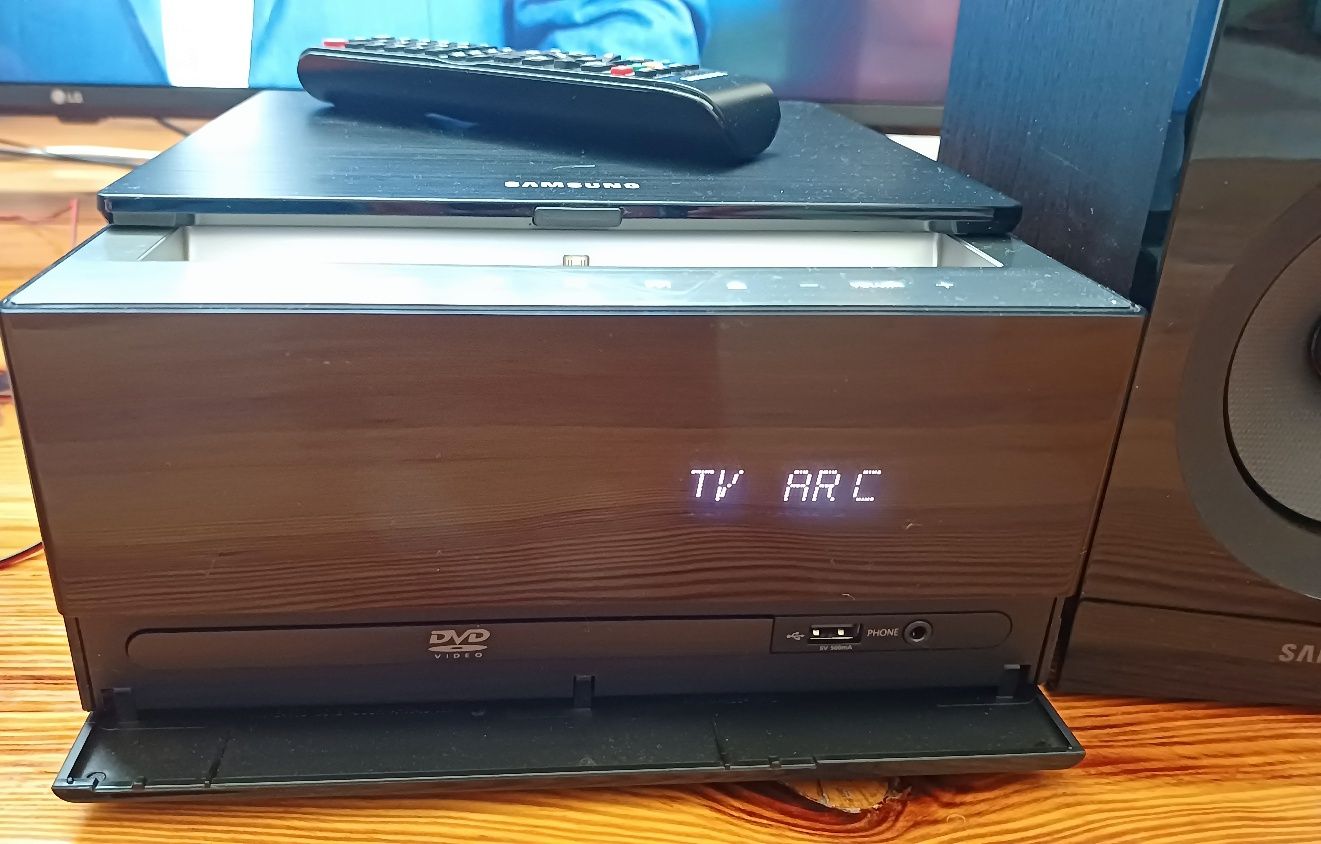 Soundbar,wieża Samsung (Blutooth,Hdmi ARC,USB,Optyk)