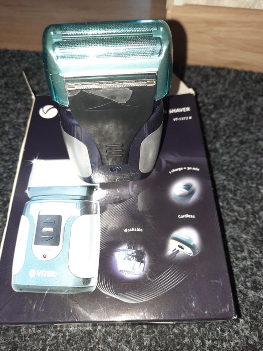 Єлектро бритва Vitek