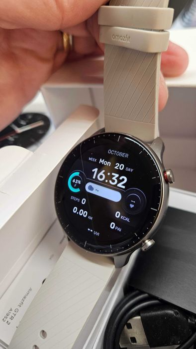 Smartwatch Amazfit GTR 2 - Silver. Ótimo estado.