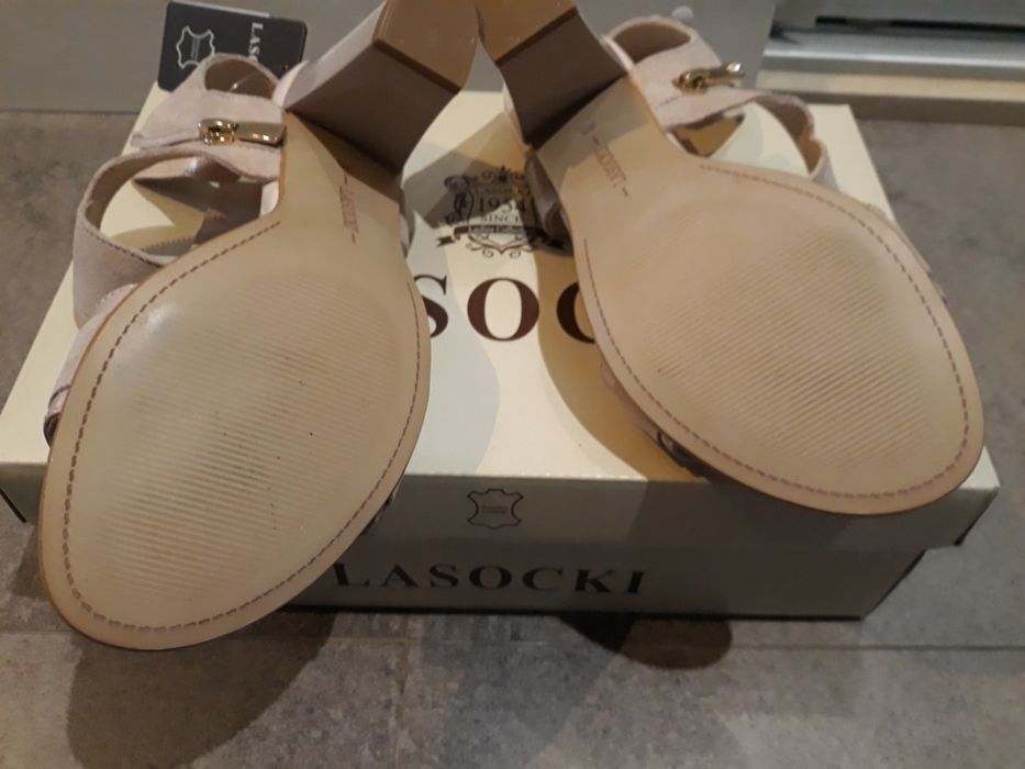 Sandały nowe z metką skórzane LASOCKI 35