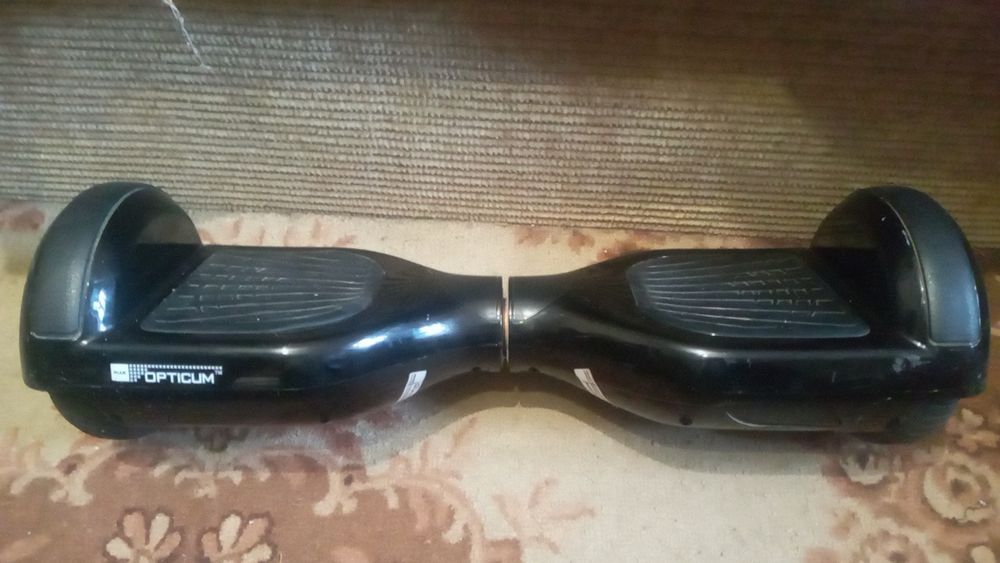 Гироскутер, с зарядкой а комплекте. Колеса 6.5 дюймов