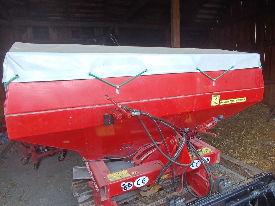 Rozsiewacz nawozu Kunh MDS 921