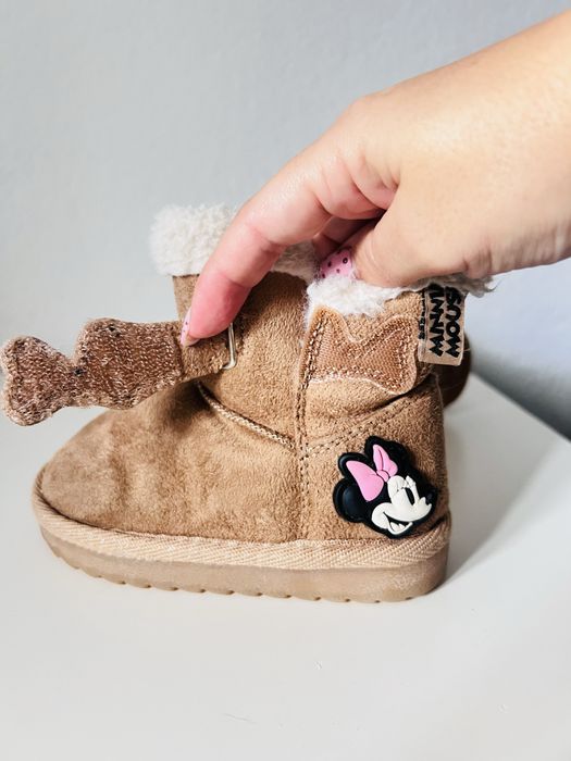 Botas Minnie com luz- Tam:23