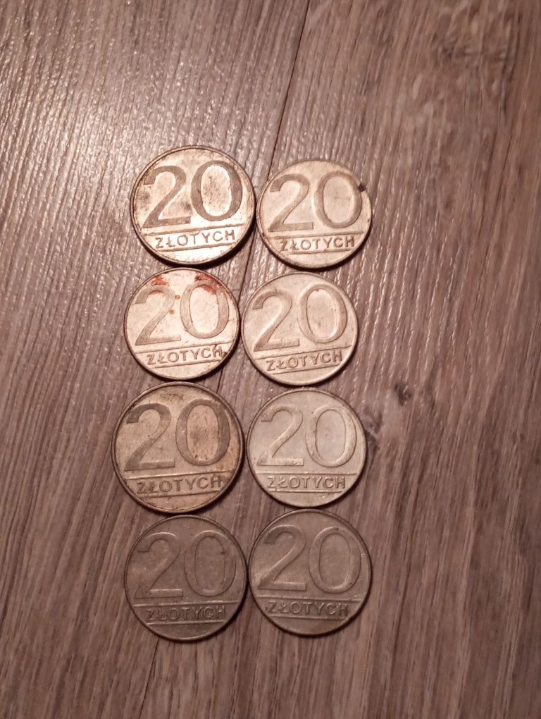 Monety z PRL-U i nie tylko dodaje gratisy