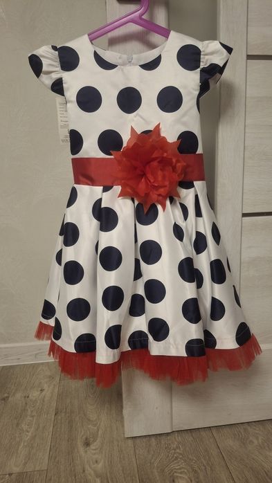 Святкова  сукня.