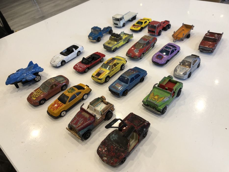 20 szt.Resoraki Auta Majorette Mattel Hot Wheels nr.14