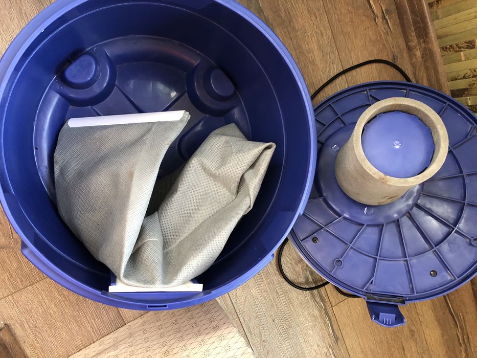 Мощный пылесос для дома или гаража