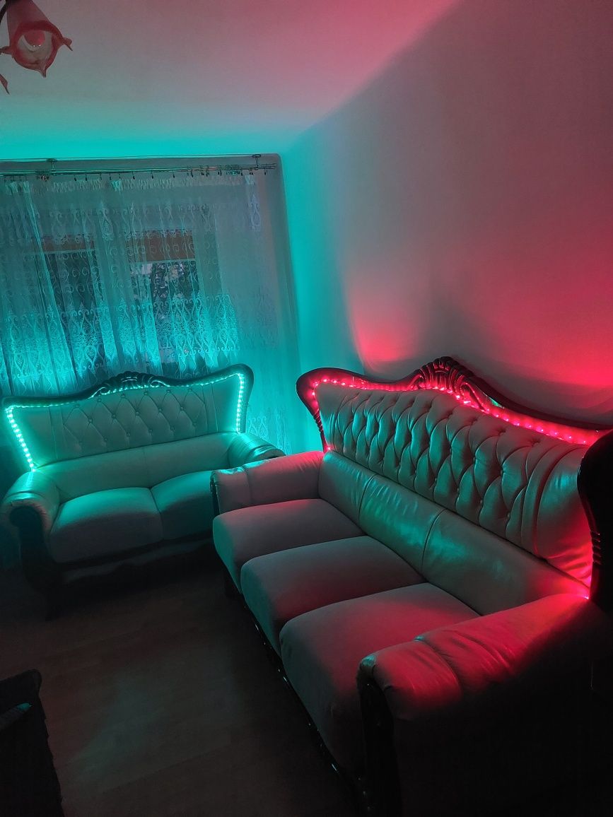 Kanapy z oswietleniem LED