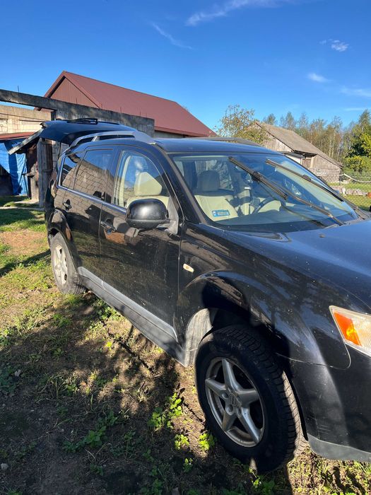 Sprzedam Samochód w całości Mitsubishi Outlander niesprawny