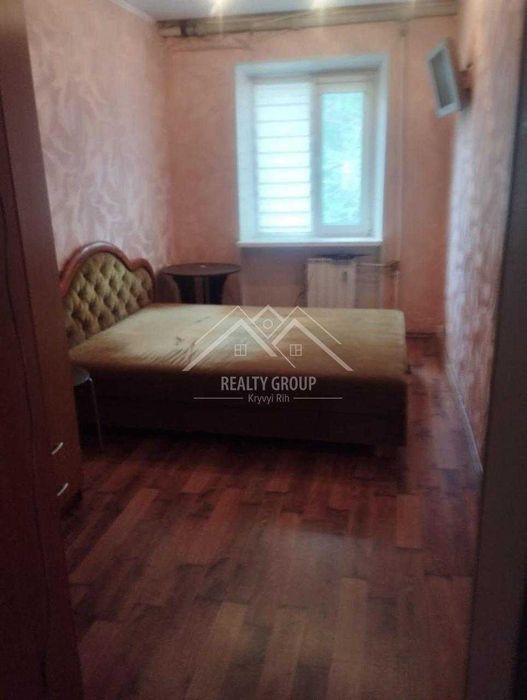 Продаж 3 кімнатної квартири в м. Зеленодольськ з меблями та технікою.