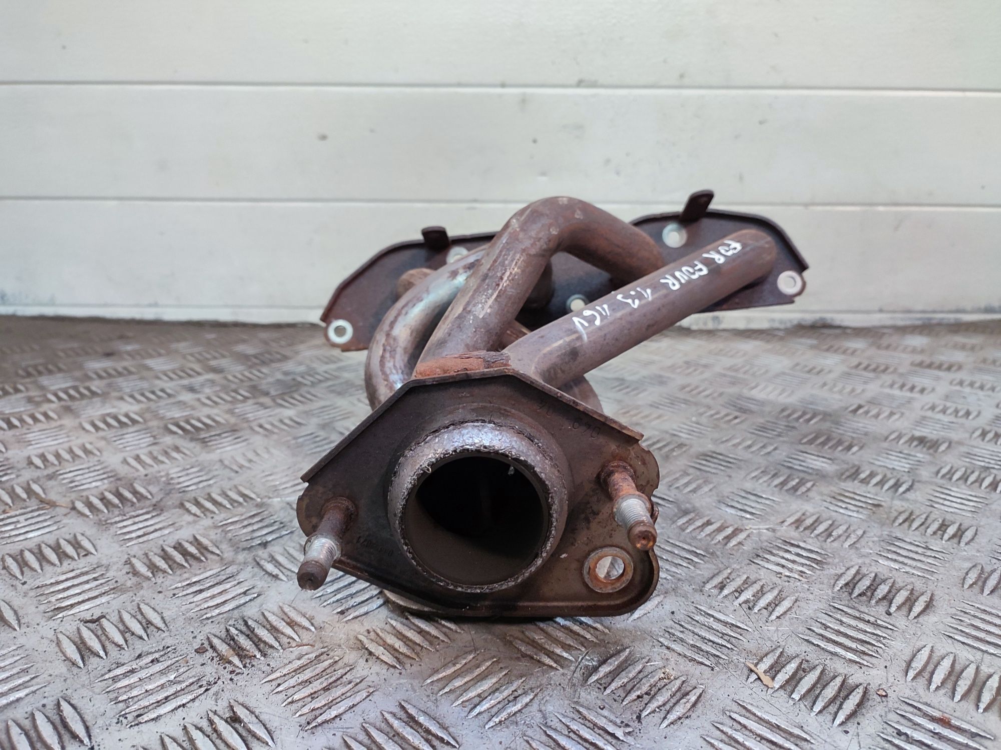 Smart Forfour 1.3 16V  04-06r kolektor wydechowy