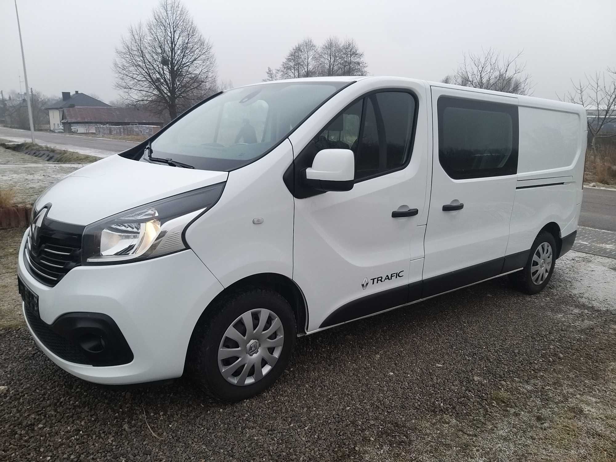Opel Vivaro 9 osób