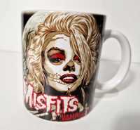 Misfits-kubek 330 ml