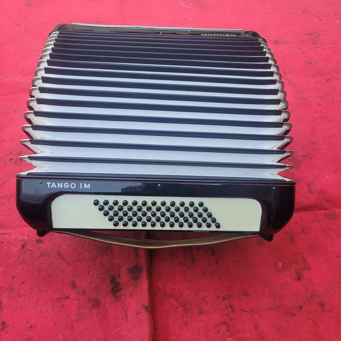 Akordeon HOHNER Tango IM