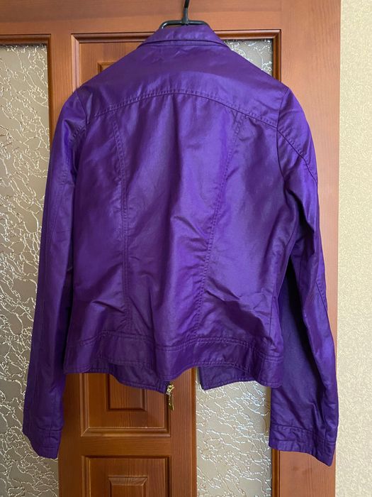 Куртка весняна жіноча