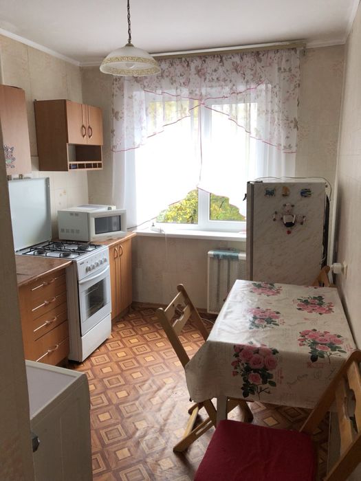 Сдам 2 комн раздельнве хода квартиру Шевченковский р-н