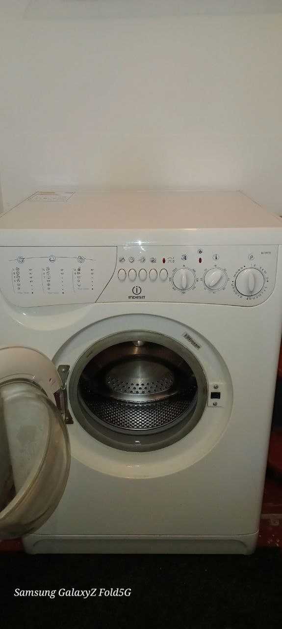 машинка стиральная indesit w105tx 6 кг