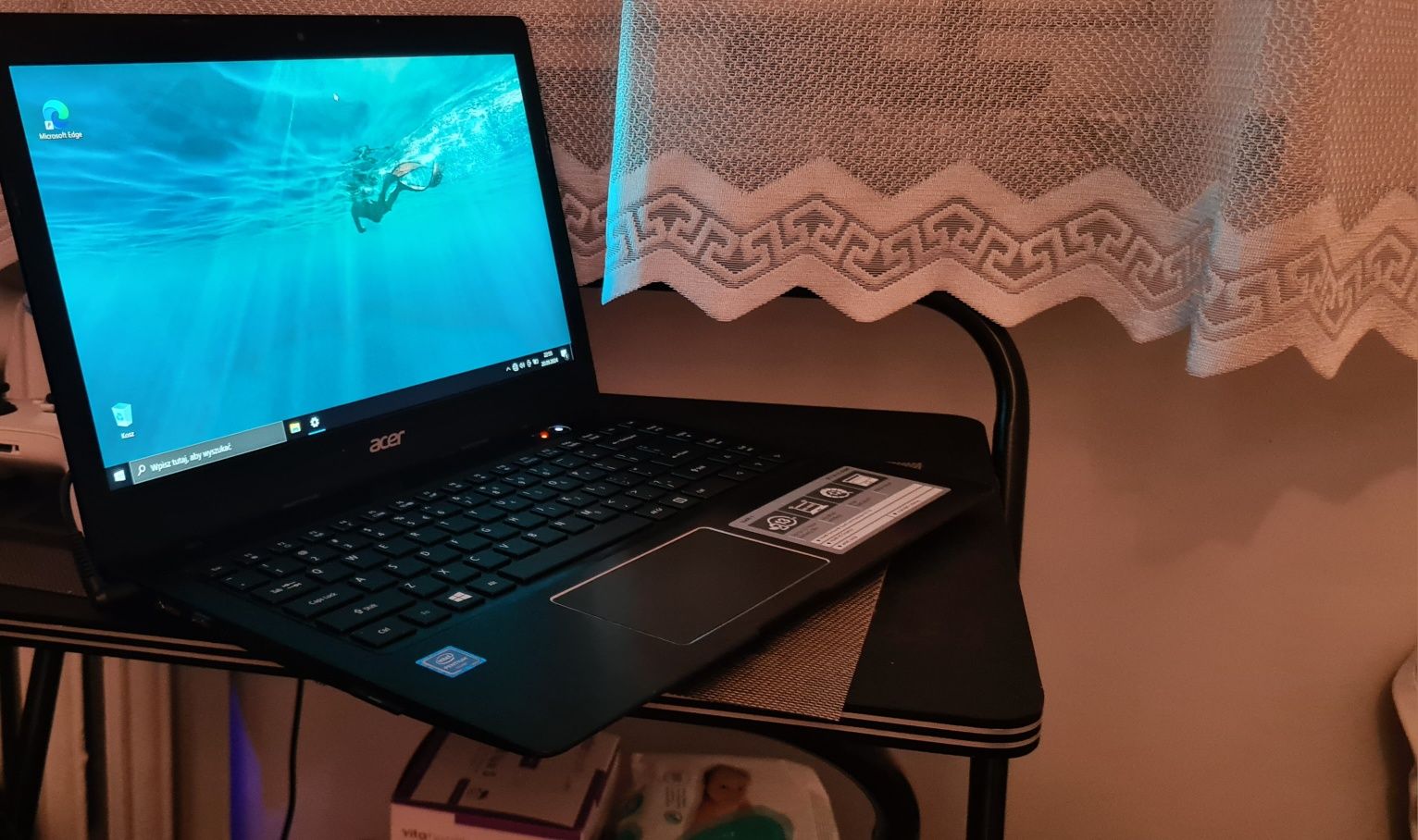 Acer Swift 1 14"/ Pentium Quad-Core / 128GB / Bateria 10 Godzin / W10