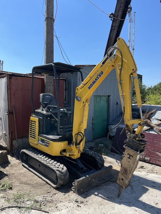 Продам мініекскаватор Komatsu pc 16 r