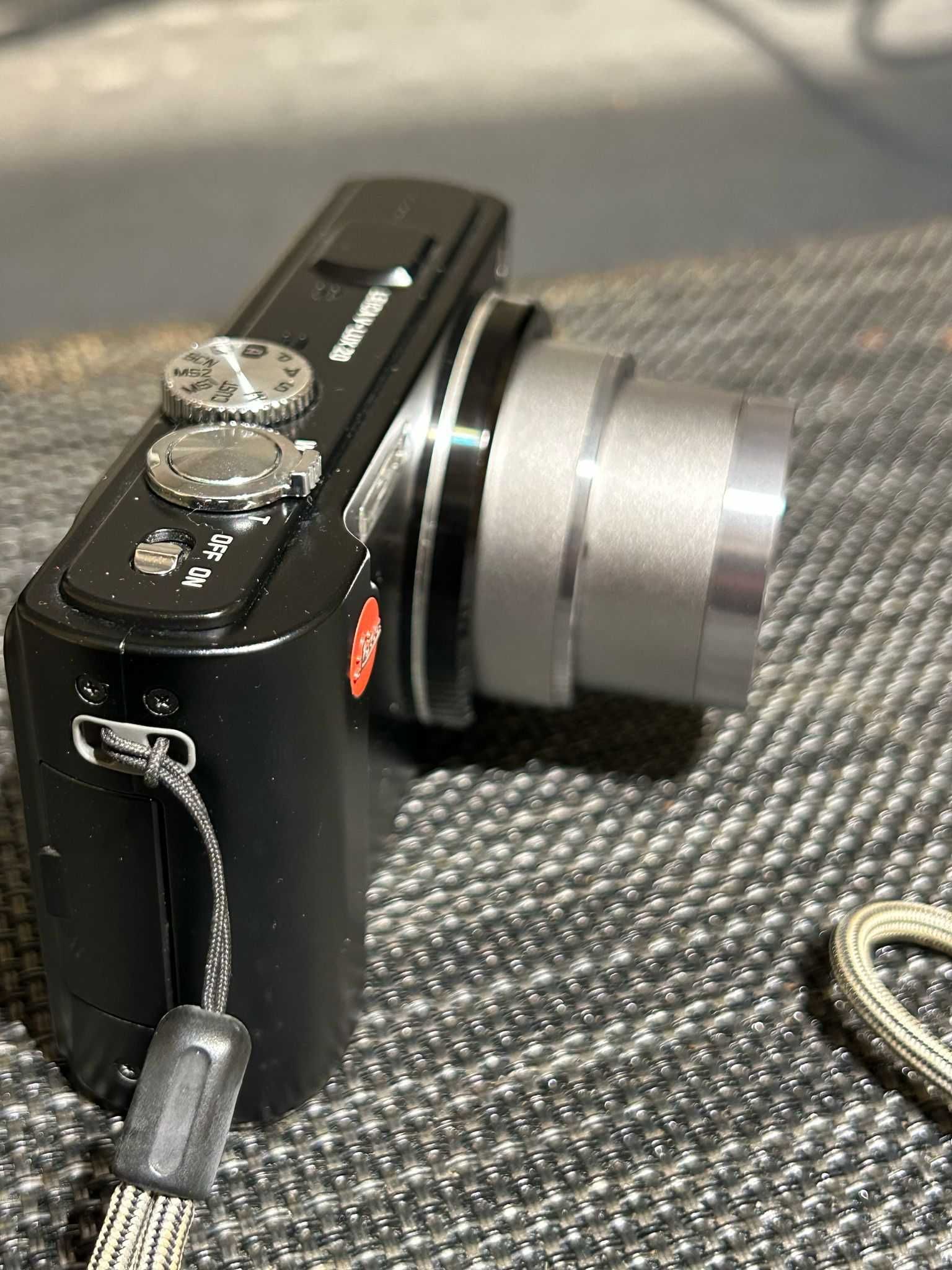 maquina fotografica Laika Vlux 20