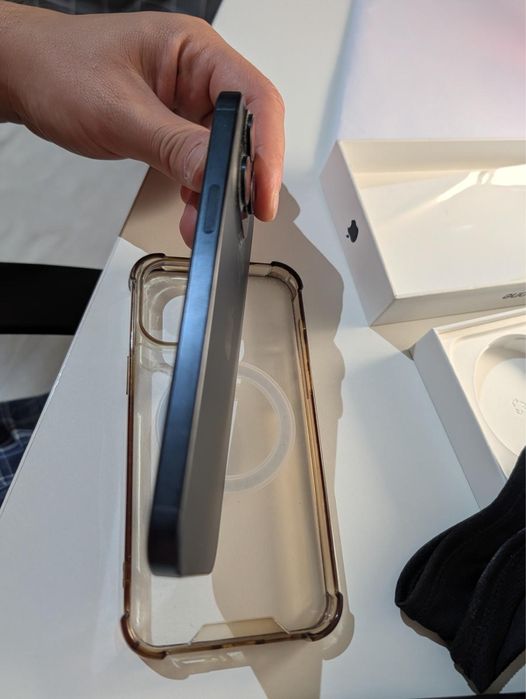 iPhone 15 Pro Max 256GB - Titânio Azul - Desbloqueado